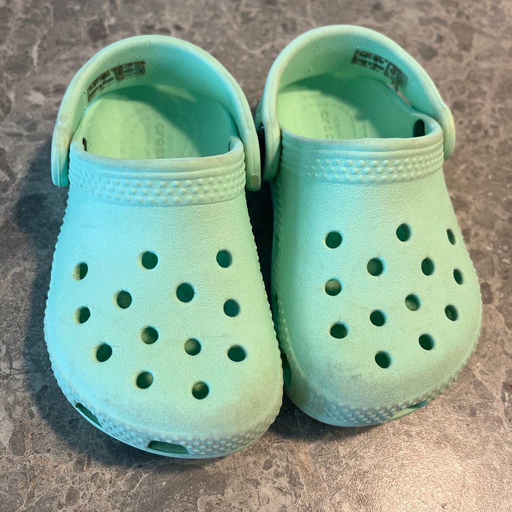 ‼️3 for $20‼️ 
Toddler crocs